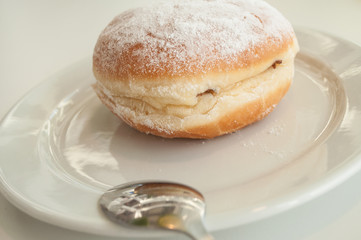 beignet dans une assiette 