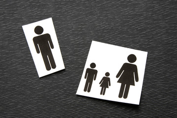 家庭崩壊イメージ