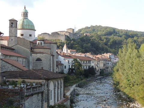 Pontremoli