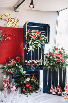 beautifully decorated fotozone for a wedding celebration in a re