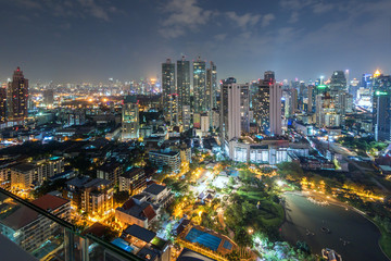 Obraz premium High view of Bangkok at nigh