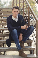 Obraz premium Hipster man walking in the streets