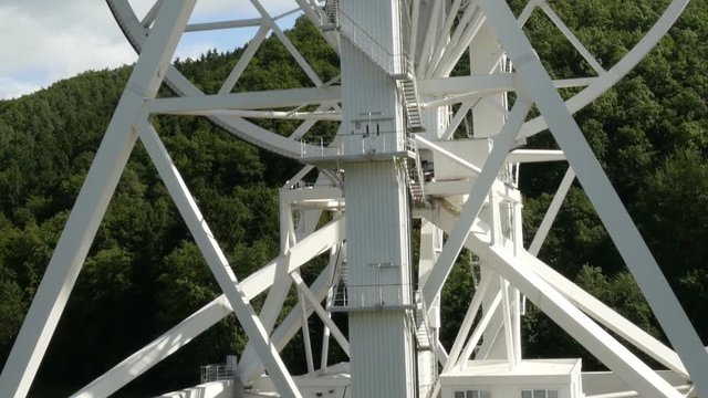 The giant Effelsberg 100-m Radio Telescope -tilt zoom shot.11832

