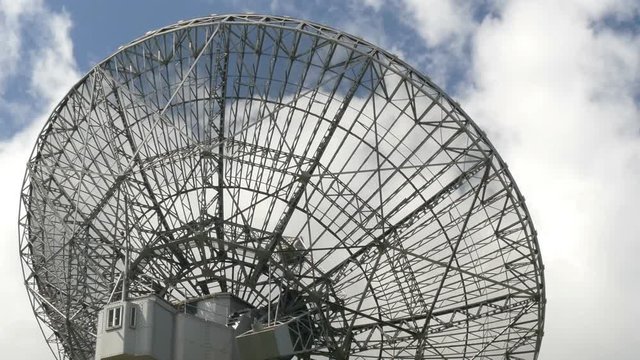 A close time lapse shot from old Radio Telescope. 11840

