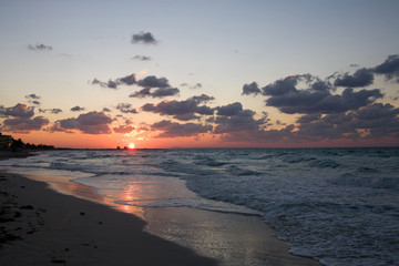 Obraz premium Sunset in Varadero, Cuba