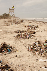 Fototapeta na wymiar Dirty beach in Ghana