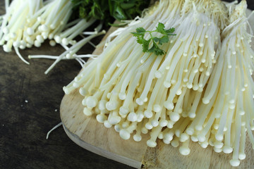 fresh white enoki mushroom, Golden needle mushroom