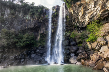 Fototapeta na wymiar Jeongbang waterfall