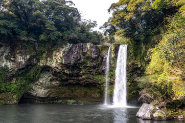 Fototapeta na wymiar cheonjiyeon waterfall
