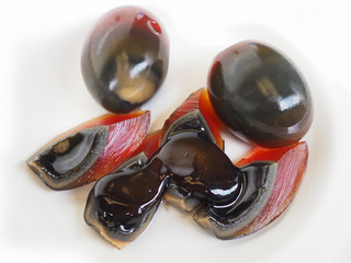  Preserved egg , Century egg
