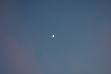 lune dans le ciel