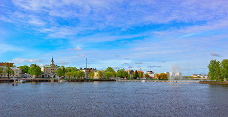 Obraz premium South shore of the Kokemanjoki river in Pori, Finland