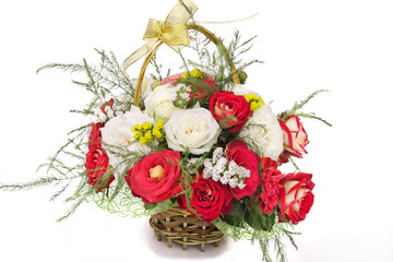 Fototapeta na wymiar Isolated basket with roses