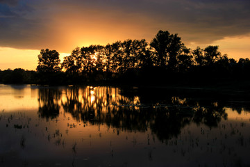 Вечер на озере