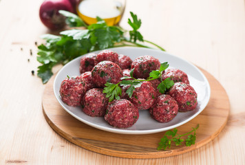 Raw meatballs