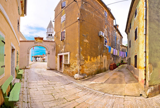 Town of Visnjan old stone street view