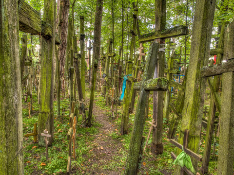 Holly crosses in Grabarka