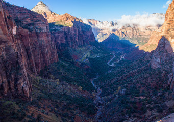 Zion Canyon from canyon overlook trail