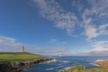 Fototapeta na wymiar Costa de la torre de Hercules (La Coruña, España).