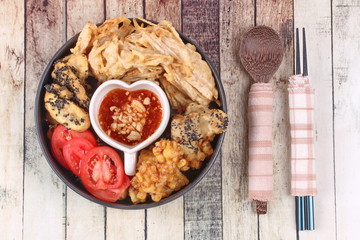 Deep fried dessert of corn ,taro ,nian gao and banana .