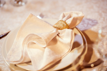 served table in a restaurant