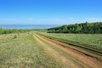 dirt road to the river