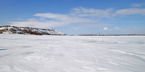 Fototapeta na wymiar Icy river in frosty day
