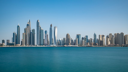 Fototapeta na wymiar Dubai Marina during the day