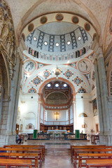Fototapeta na wymiar Interior of Milan Duomo Cathedral