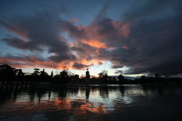 Fototapeta premium Sunrise an Retiro Park