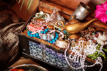 Aladdin's Treasure Chest