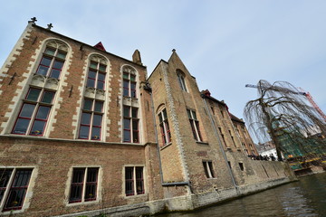 ブルージュの歴史と街並み