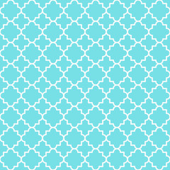 Traditional quatrefoil lattice pattern outline