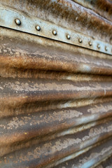 Color cracks on metal