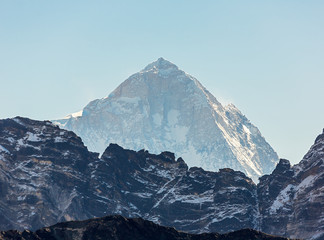 Uitzicht op de vijfde ter wereld ter hoogte van de piek Makalu (8481 m) van de Gokyo Ri (5600 m) - Everest-regio, Nepal, Himalaya