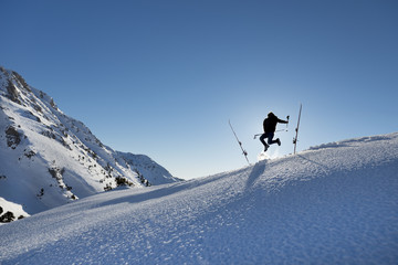 Naklejka na ściany i meble sevinçli kayakçı & zıplayan kayakçı