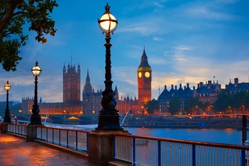 Gordijnen De zonsonderganghorizon van Londen Bigben en Thames © lunamarina