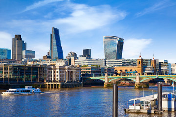 Fototapeta premium London Millennium bridge skyline
