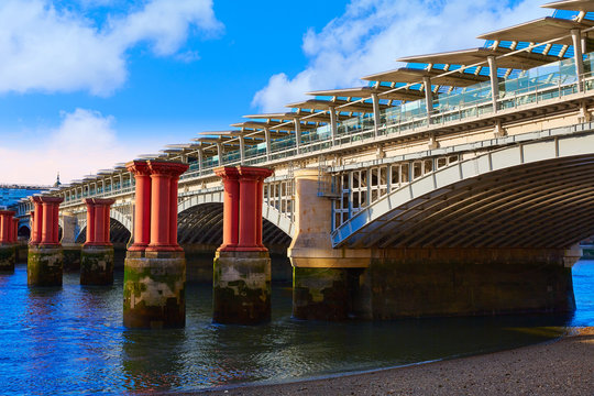 London Blackfriars Train bridge in Thames