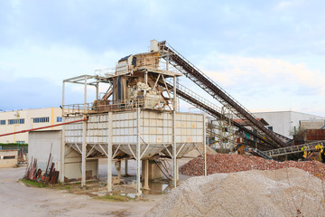 Stone quarry with silos