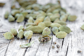 cardamomo fresco semi