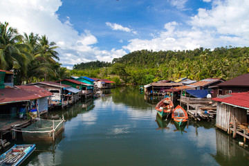 Fototapeta na wymiar Floatting village, Cambodia, Tonle Sap, Koh Rong island. Floatin