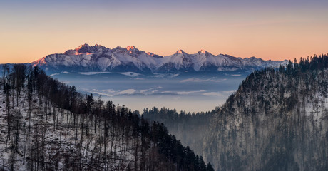 Fototapeta na wymiar Tatra sunrise