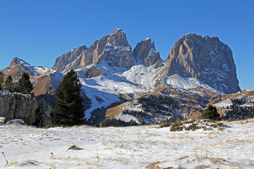 Fototapeta premium il gruppo del Sassolungo; Dolomiti di Fassa