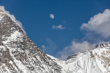 The Moon, mount Everest (8848 m) in the evening (view from Kala Patthar 5600 m) - Nepal, Himalayas