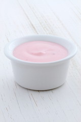 strawberry yogurt
