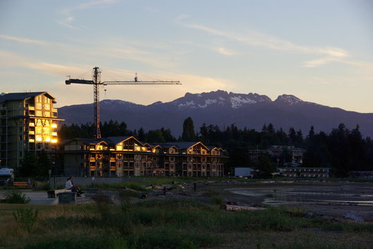 Parksville, BC Crane