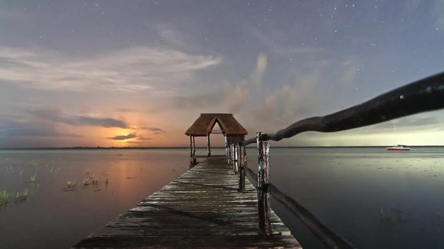Bacalar Moonrise Time Lapse 4k