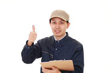 ガッツポーズの宅配人
