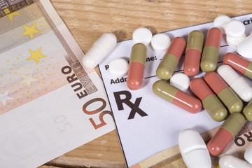 pills on euro bills